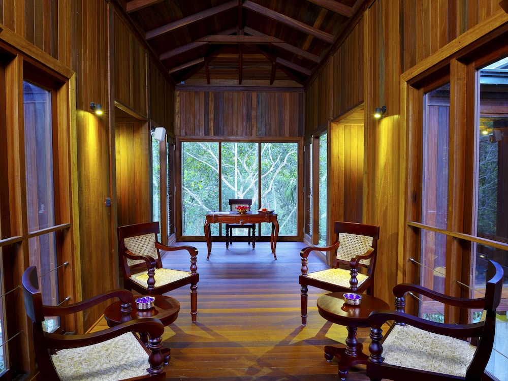 Niraamaya Retreats Cardamum Club 17/36