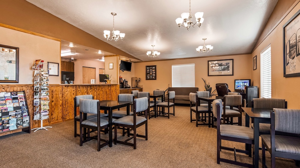 Surestay Hotel By Best Western Twin Falls 23/28