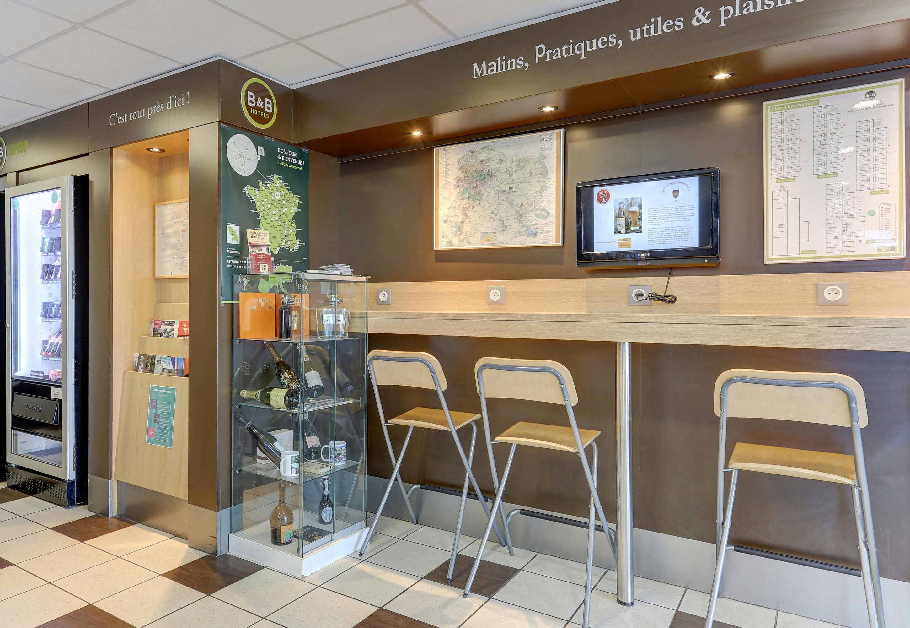 Lobby at B&B Hotel Chalons En Champagne, CHALONS-EN-CHAMPAGNE