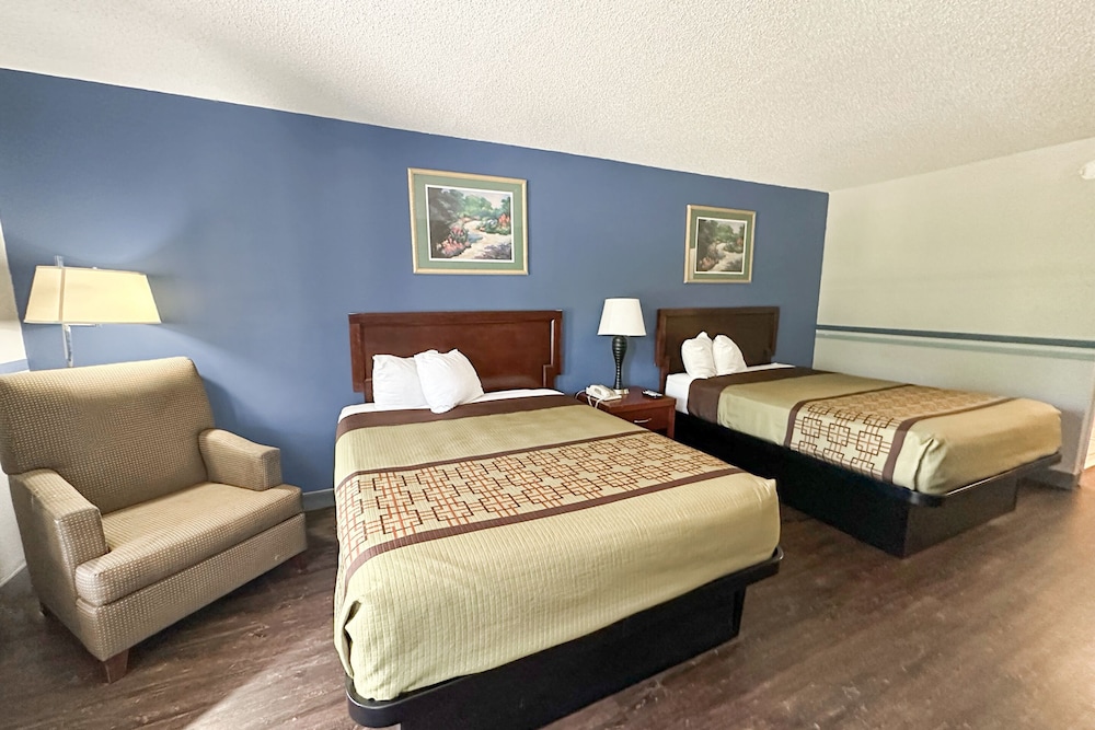 Executive Inn By OYO Ridgeway I-77 6/21