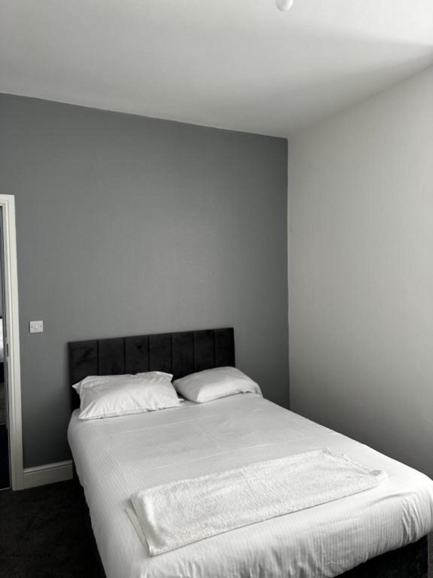 OYO Cheetham Hill Guest House 12/32
