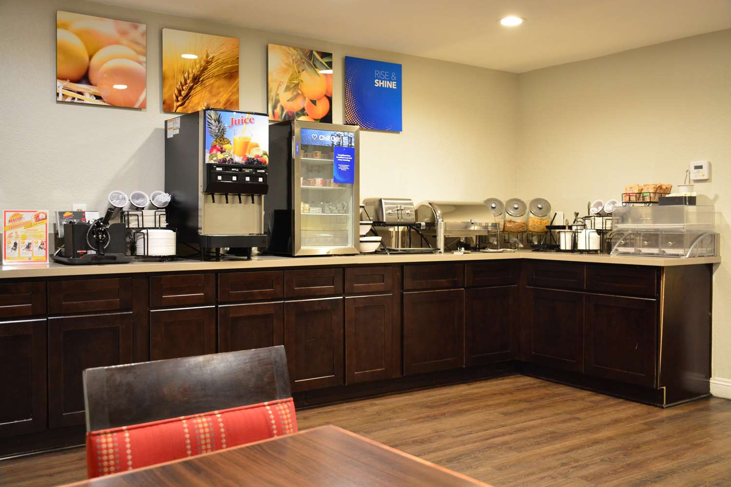 restaurant cafeteria