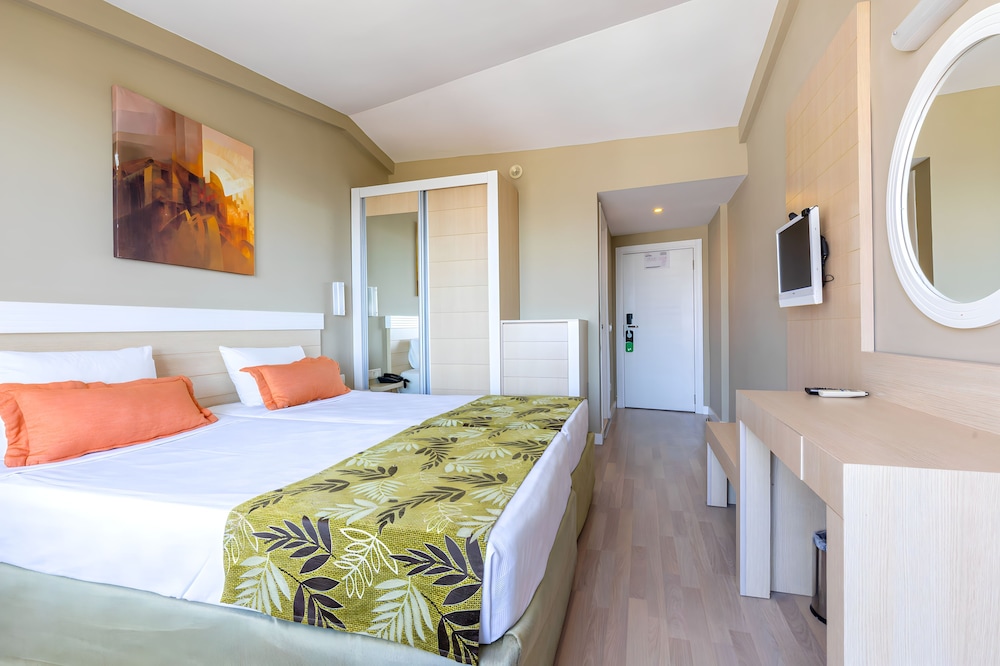 AKDORA ELITE HOTEL & SPA 35/61