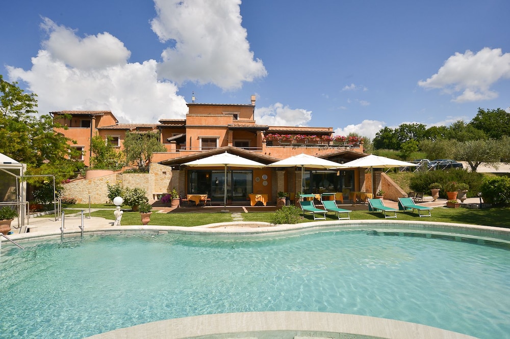 HOTEL SATURNO FONTE PURA 1/32