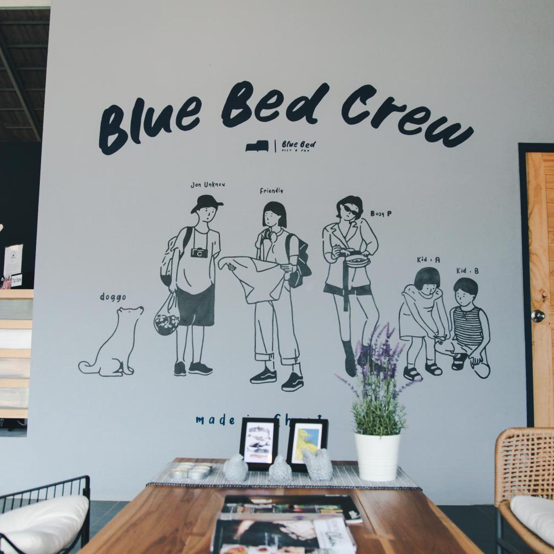 Blue Bed Hotel 7/48