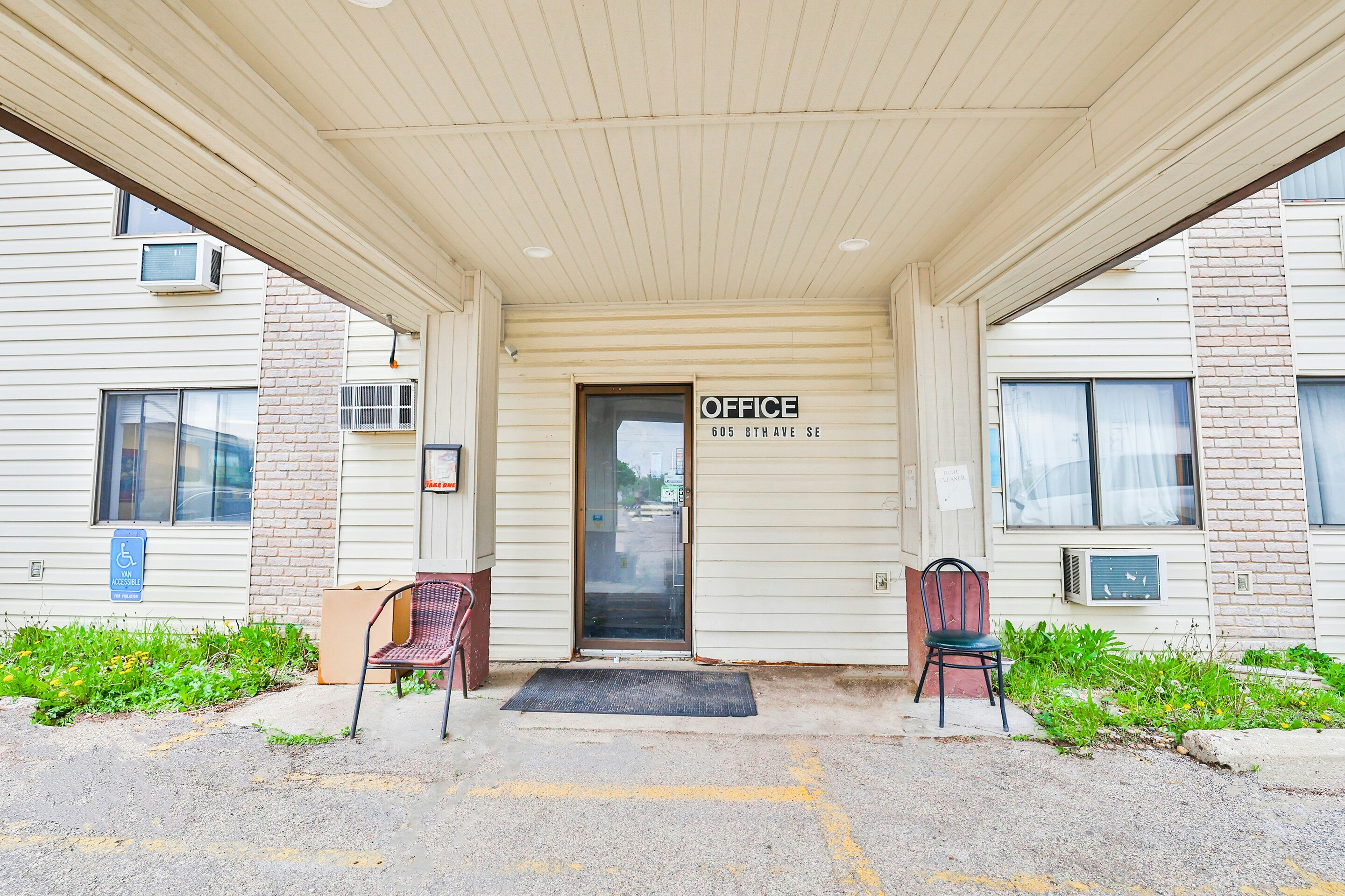 OYO Hotel Pipestone MN, Canterbury Park in PIPESTONE - MN