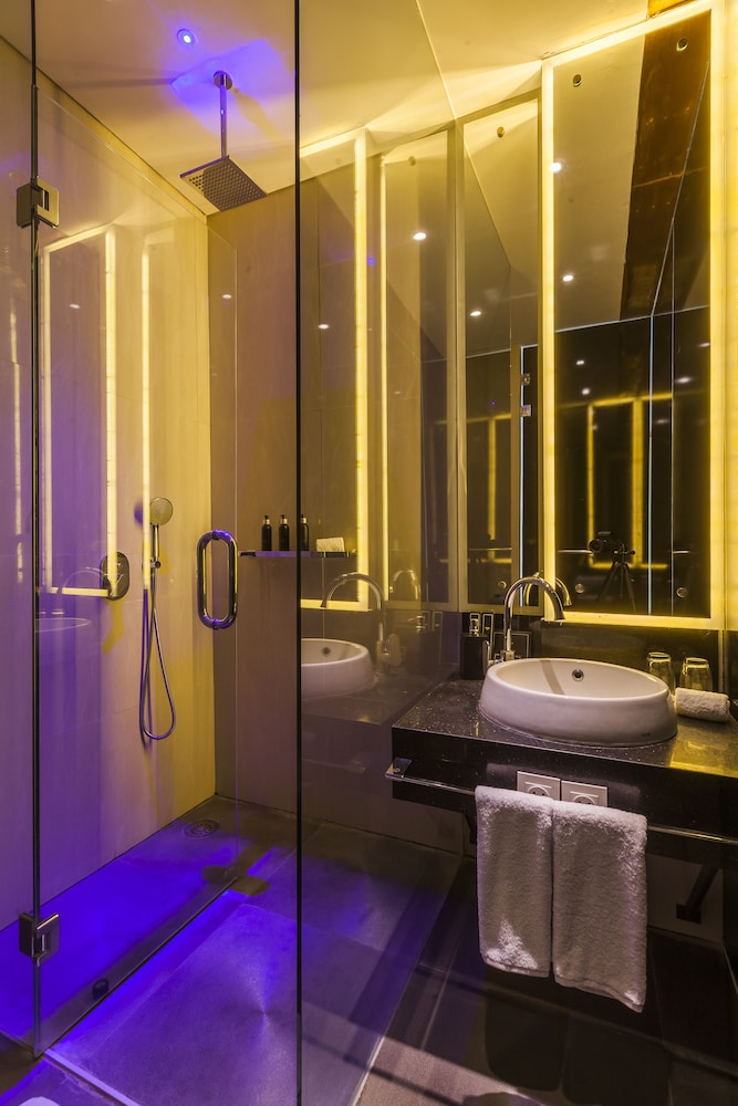 Imani Suite Seminyak 45/50