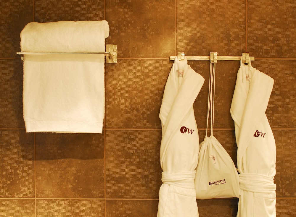 Eastwest Hotel photo2