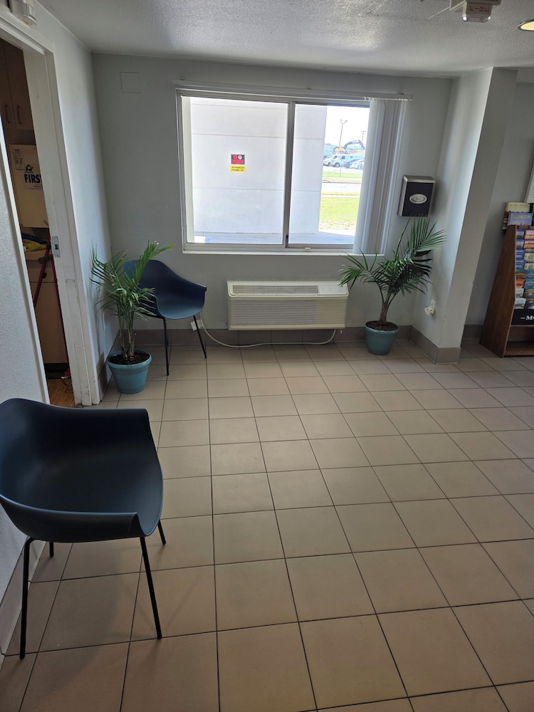 Motel6 Billings, MT - North 34/50