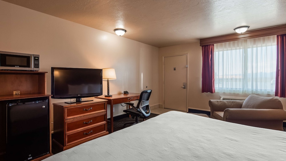Best Western Paradise Inn 21/36