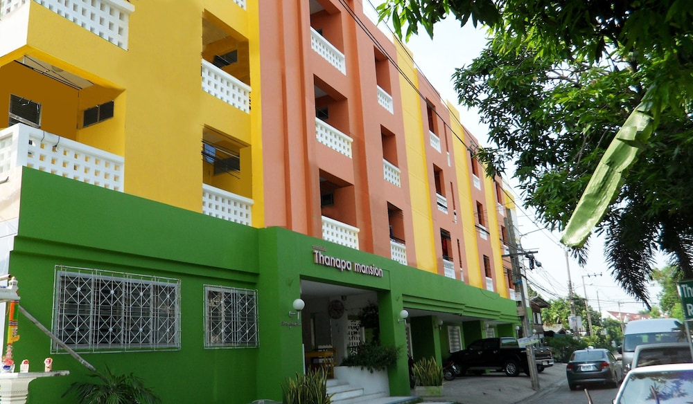 Thanapa Mansion 1/52