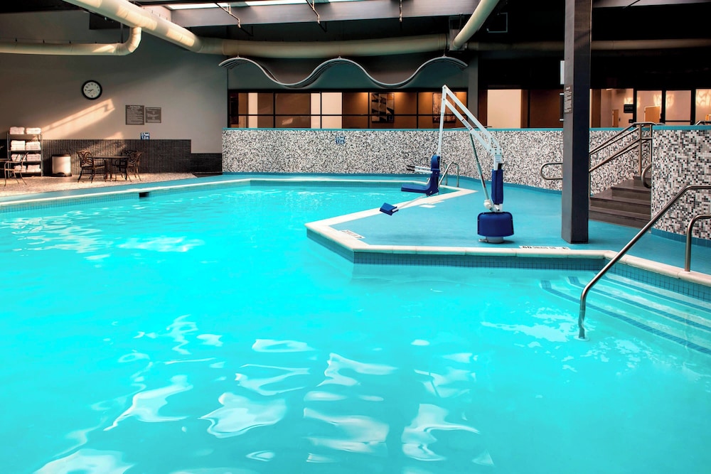 Delta Hotels By Marriott Utica 54/57