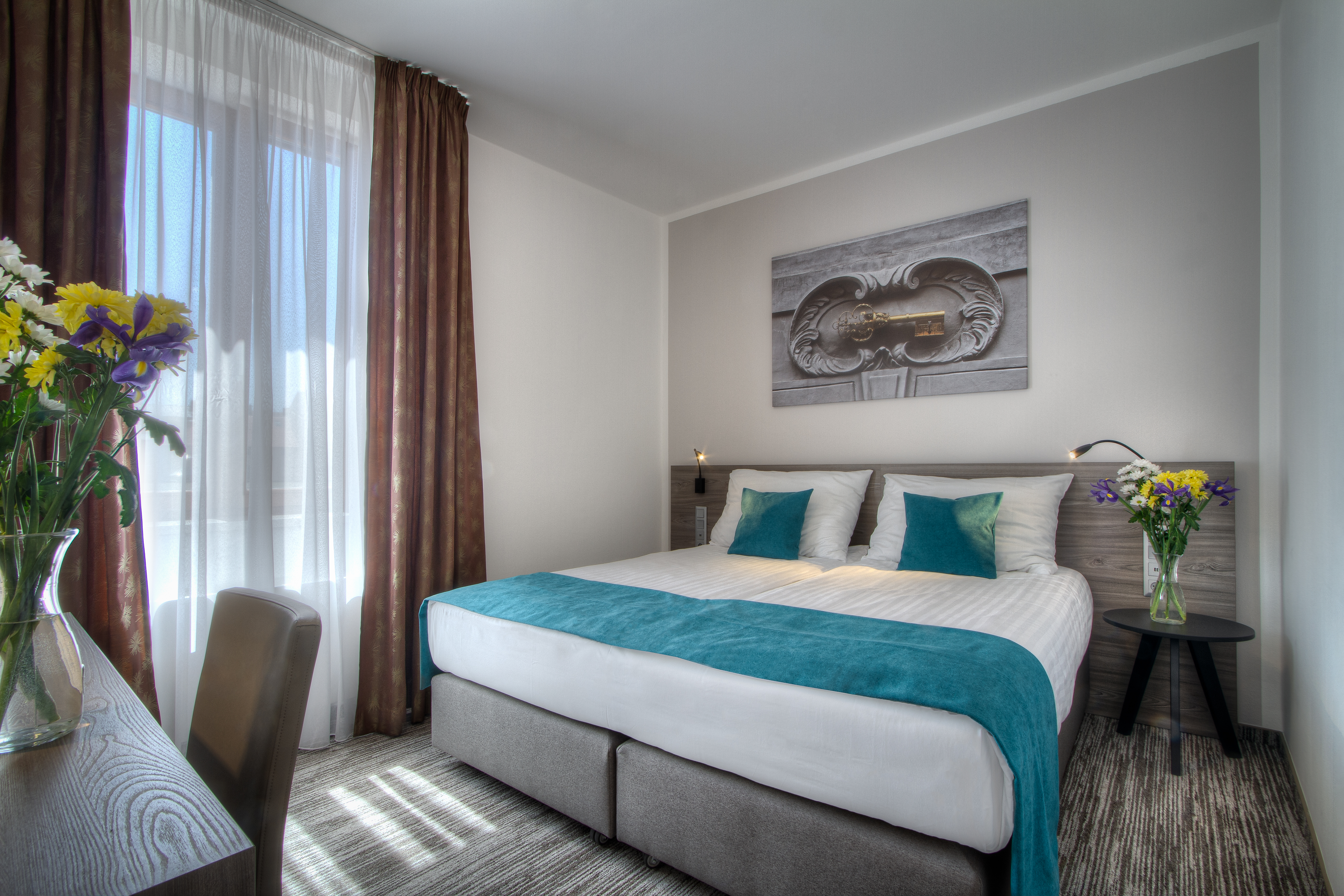 Standard, Double or Twin Bed