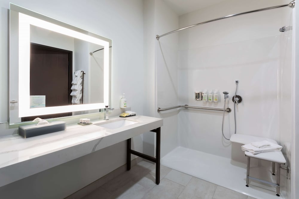 La Quinta Inn & Suites By Wyndham Galt Lodi North 55/56