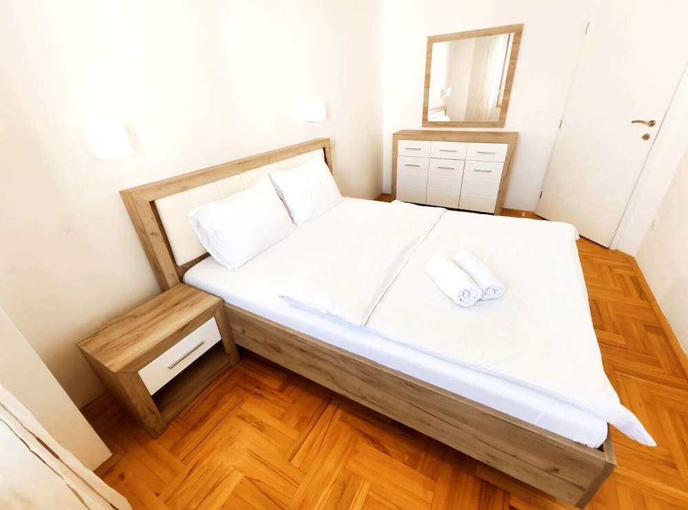 Urban Serviced Apartments 22/50