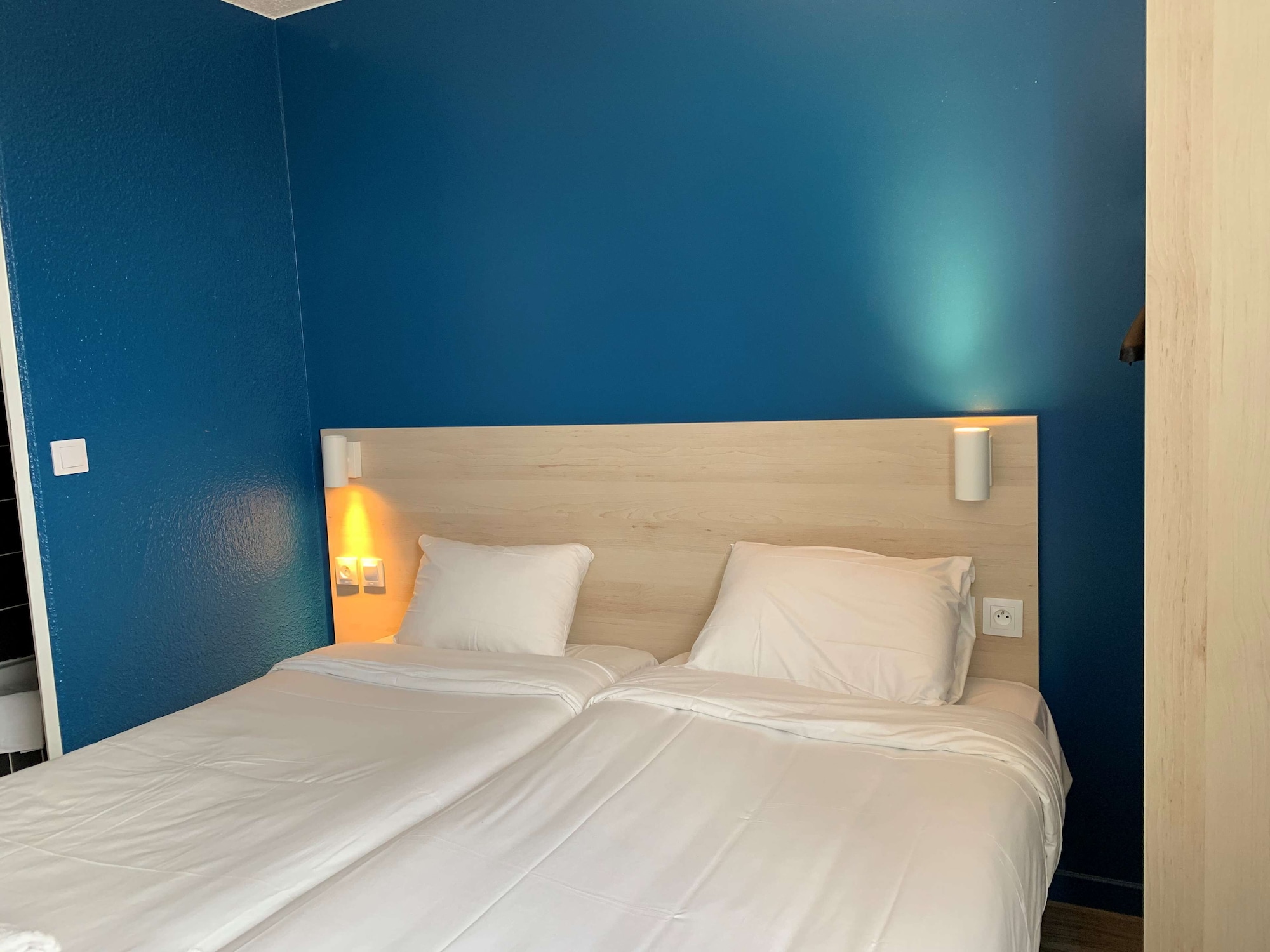 غرفة قياسية بسريرين منفصلين، KYRIAD DIRECT DREUX 2/9