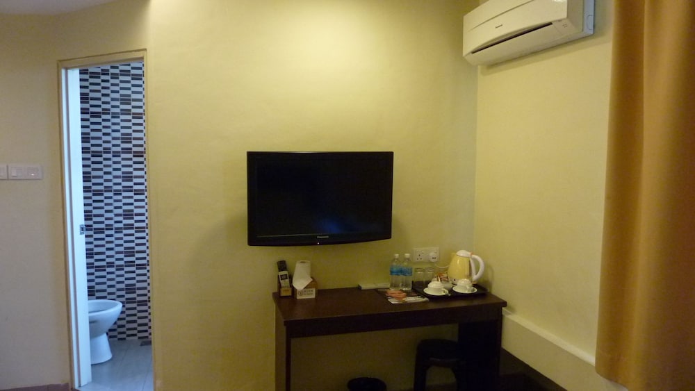 Dm Hotel 21/25