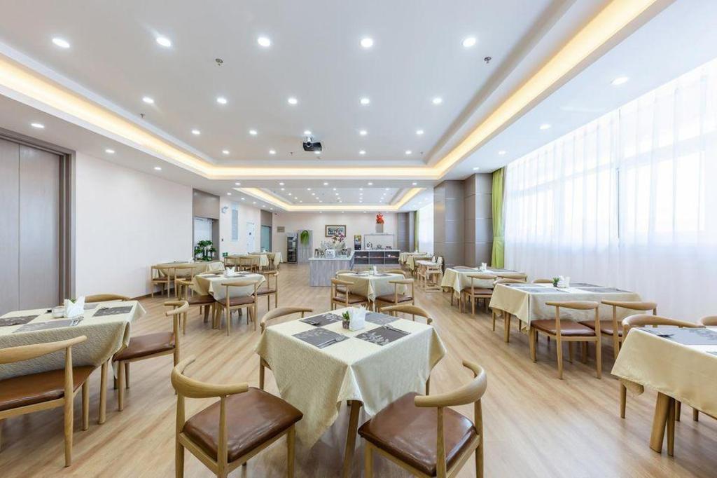 Jinming Rezen Select (Qinhuangdao Hotel) 25/33