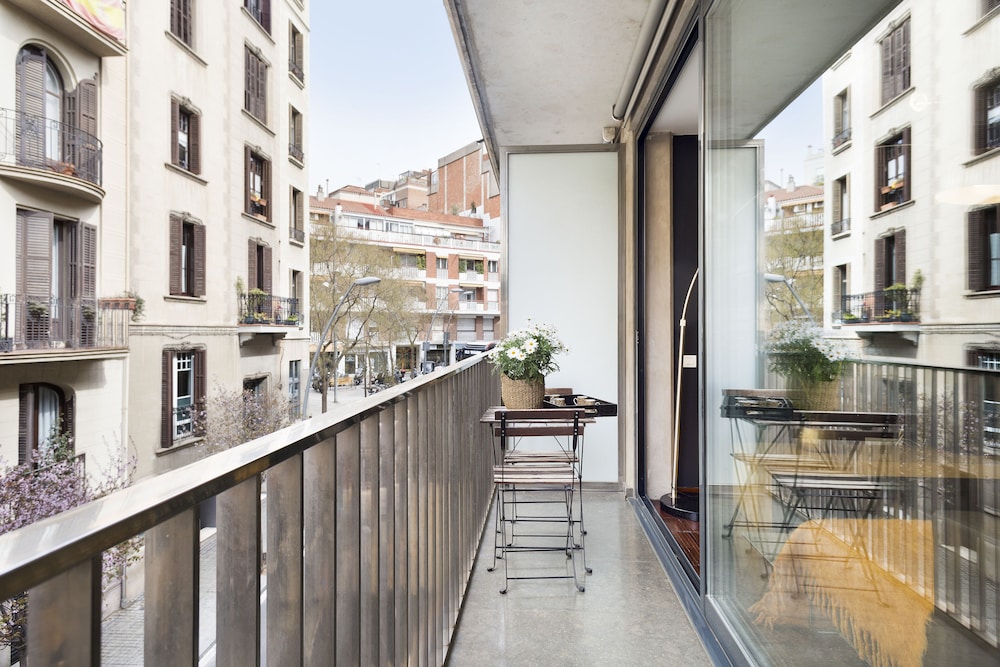 My Space Barcelona Executive Apartments 38/50