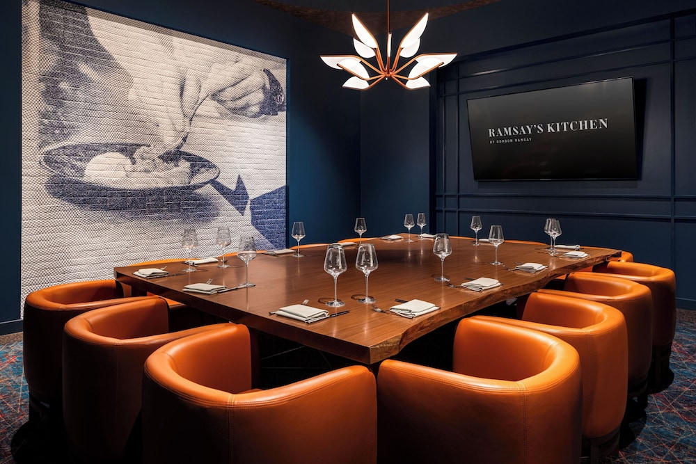 Silver Legacy Reno - A Caesars Rewards Destination 58/70