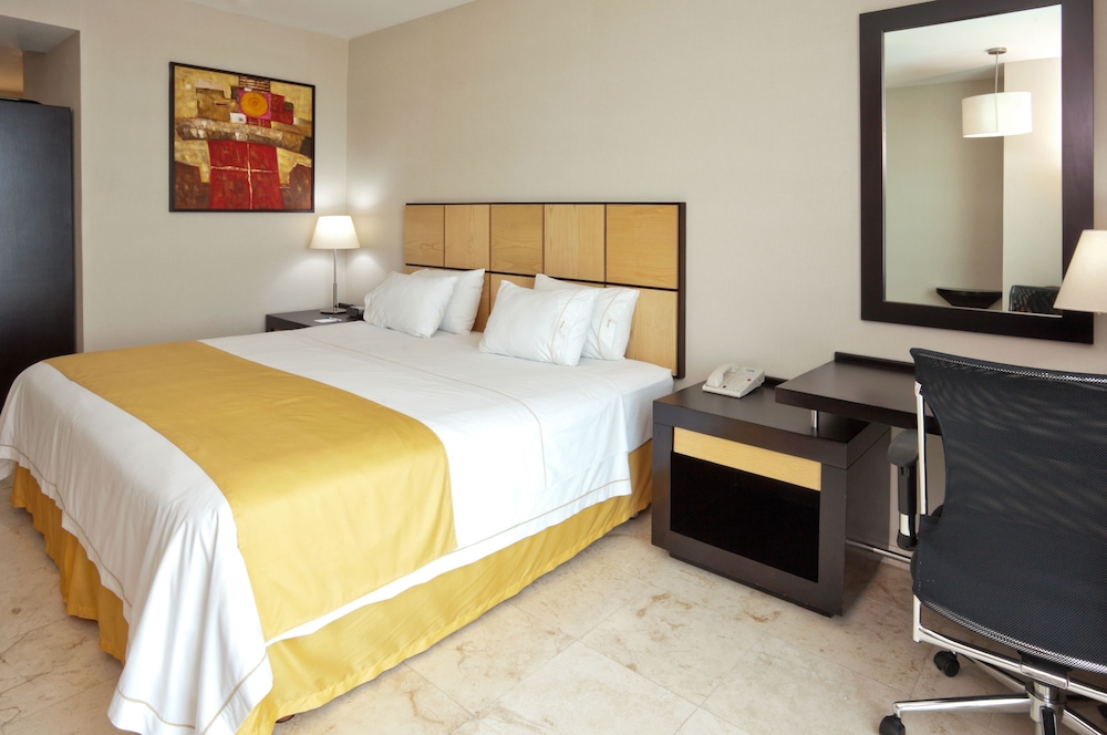 Holiday Inn Express Ciudad Del Carmen 11/50