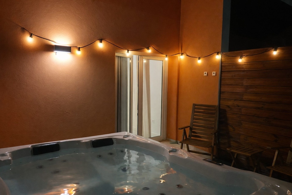 Ride Surf Resort Spa 18/50