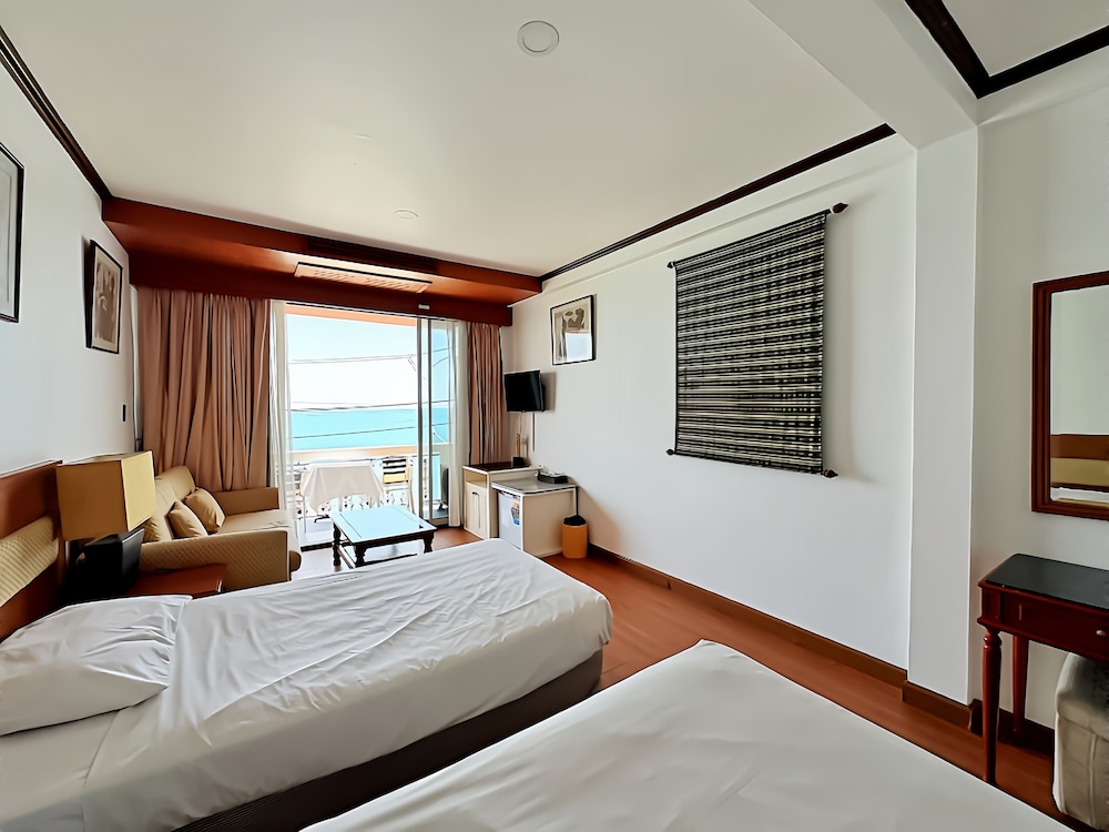 The Orchid Hotel And Spa Kalim Bay 28/81