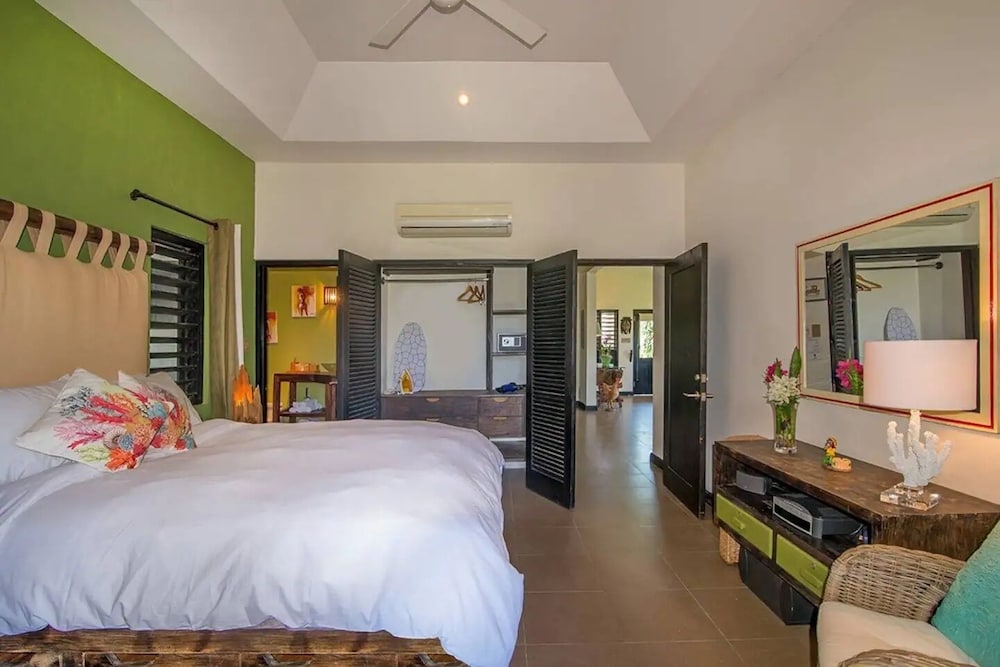 Nianna Luxurious Villa 6/74