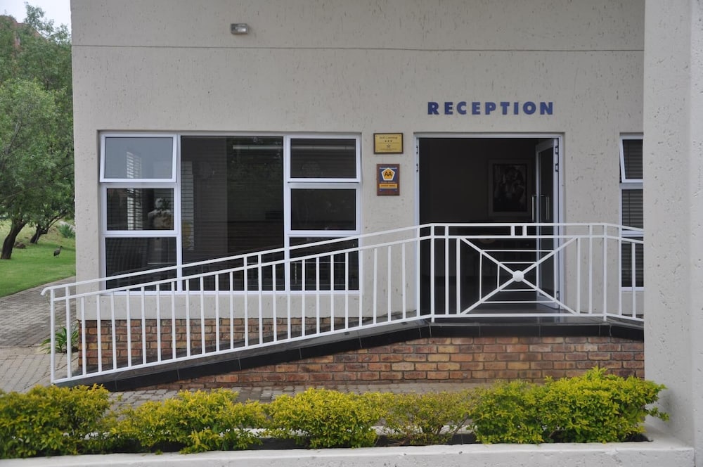 Vetho 2 Apartments OR Tambo Airport 7/31
