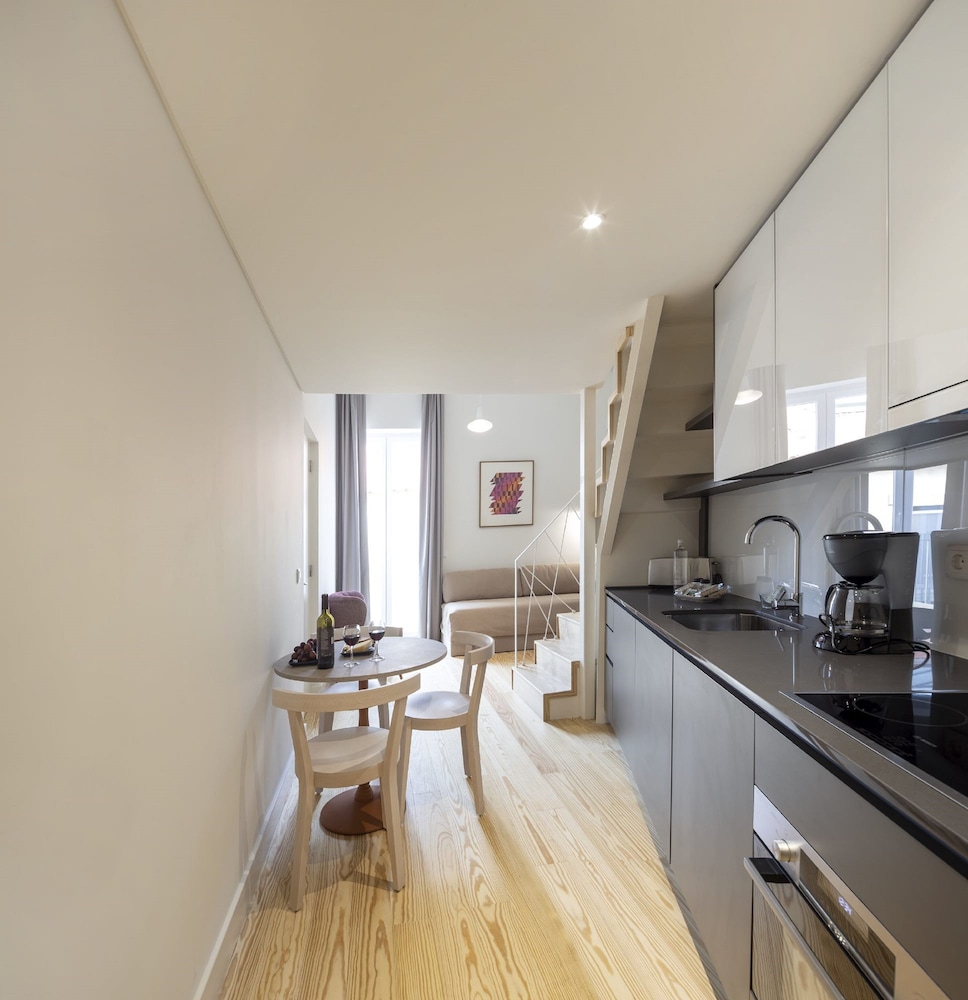 Lisbon Serviced Apartments Santos 30/50