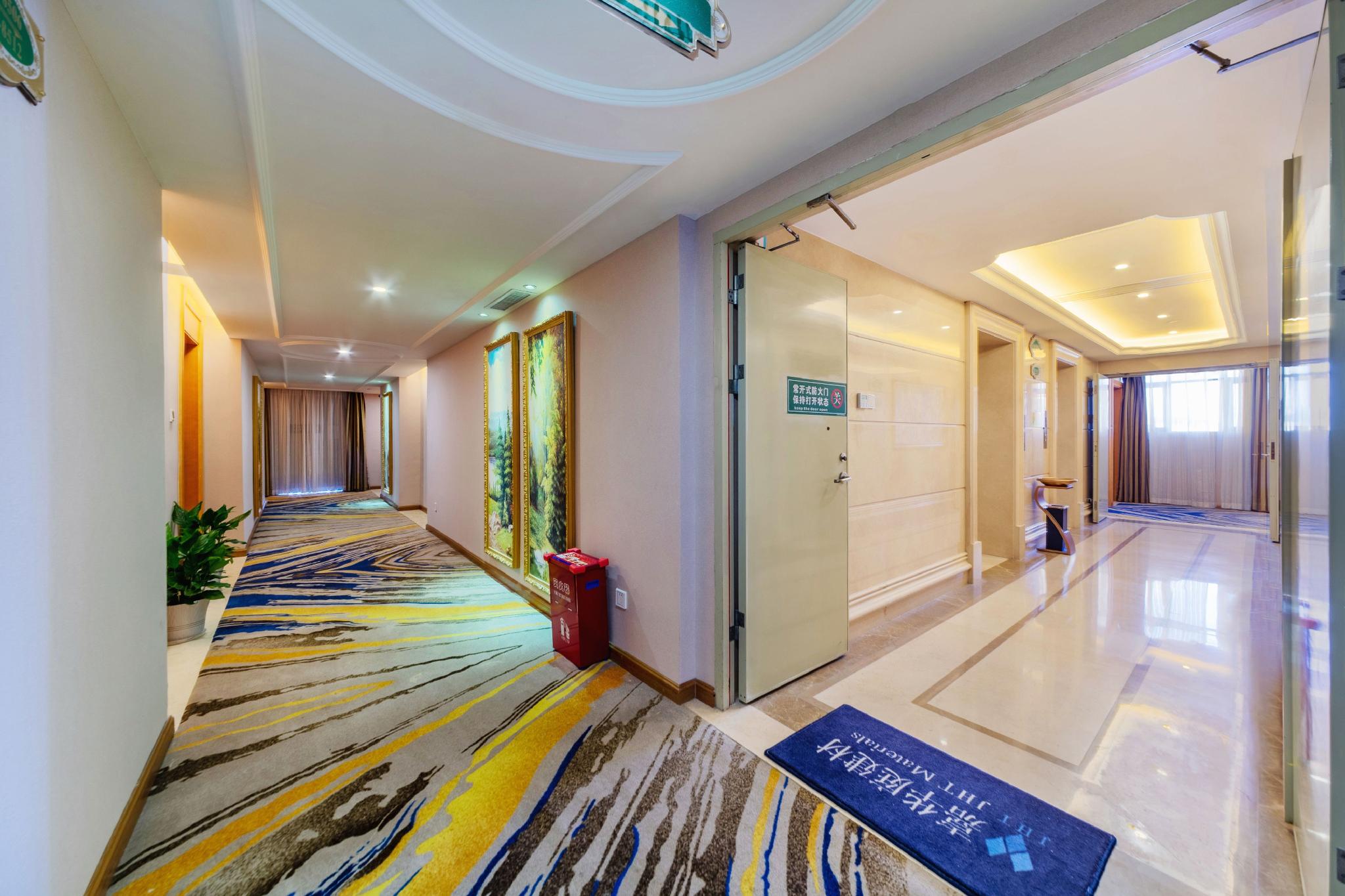 Vienna Hotel (Shenzhen Gongmingfa North Road) 17/34