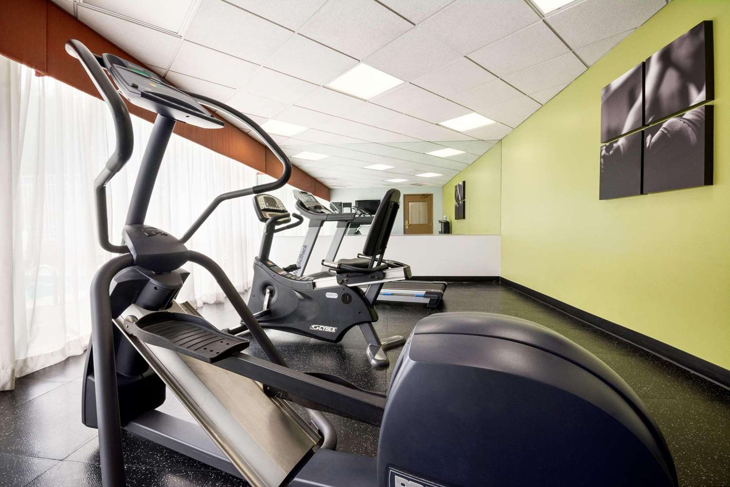 Country Inn Suites By Radisson Norcross Ga 2/6