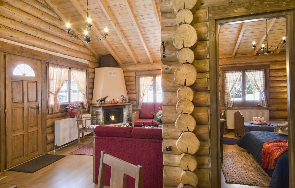 Sfendamos Wood Village 18/32