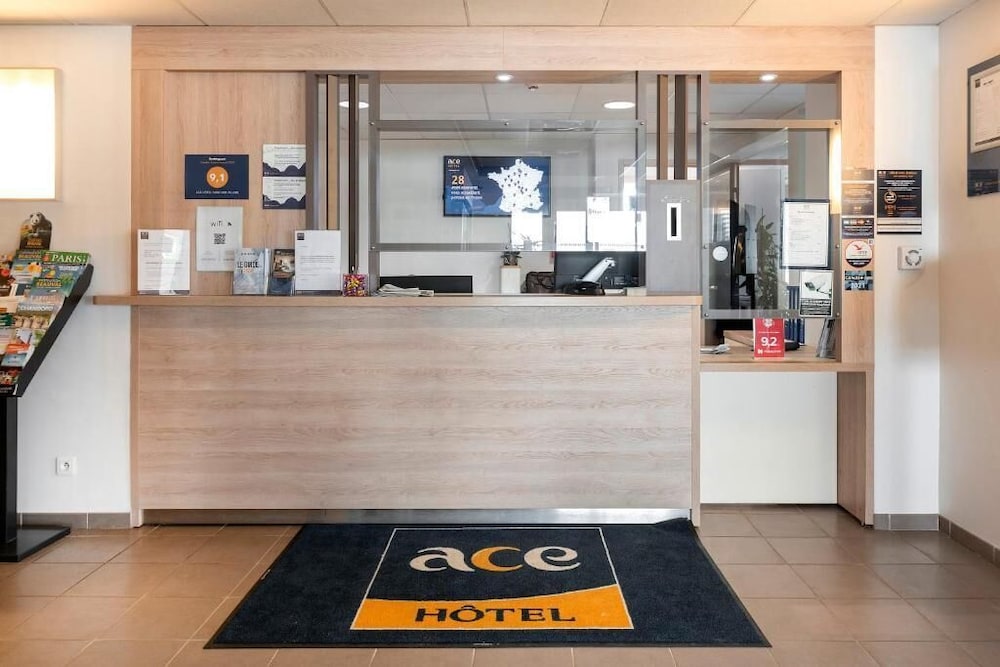 ACE Hotel Paris Sud Villabe 4/49