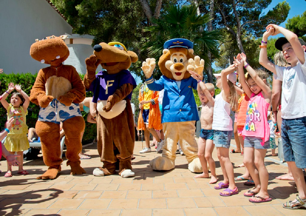 Beach Club Font de Sa Cala 22/27