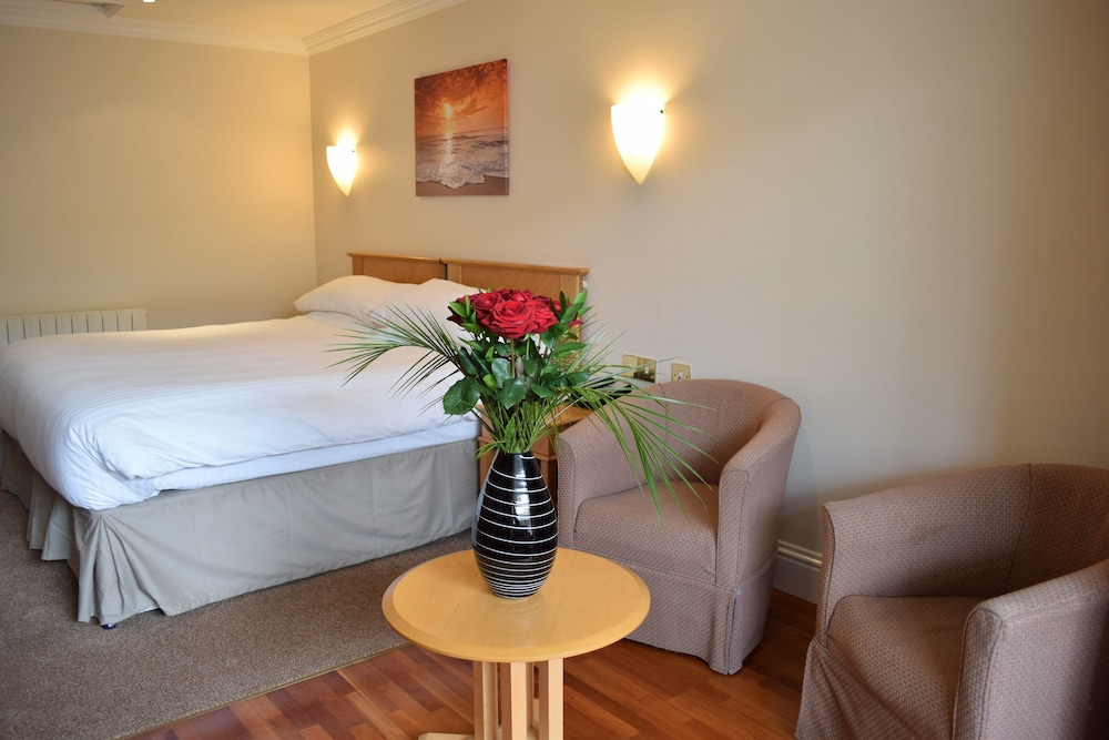 Sefton Hotel 31/50