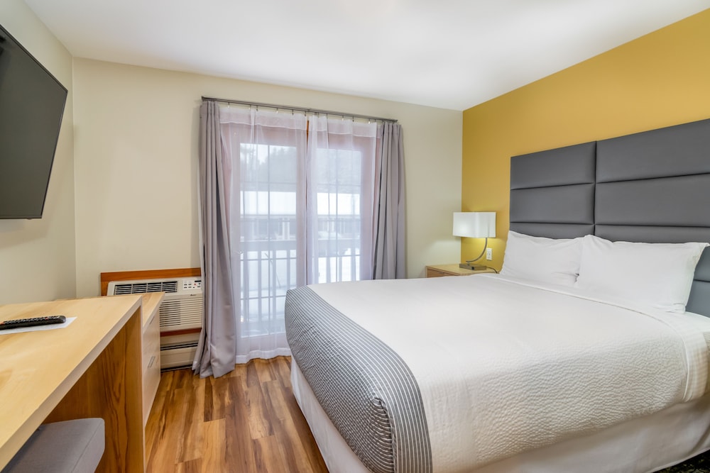 Grey Fox Inn Resort 9/66