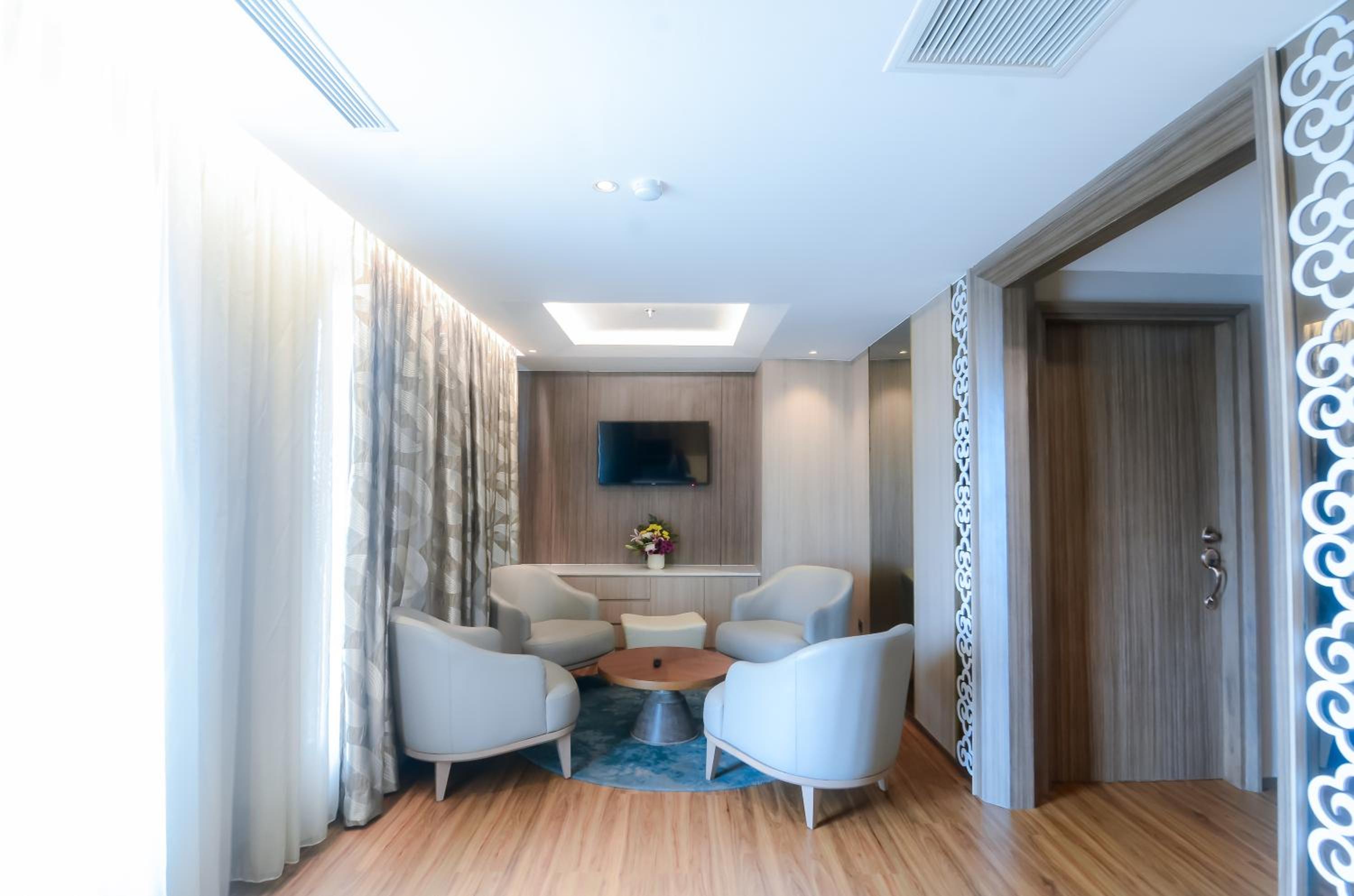 The Excelton Hotel Palembang 43/54
