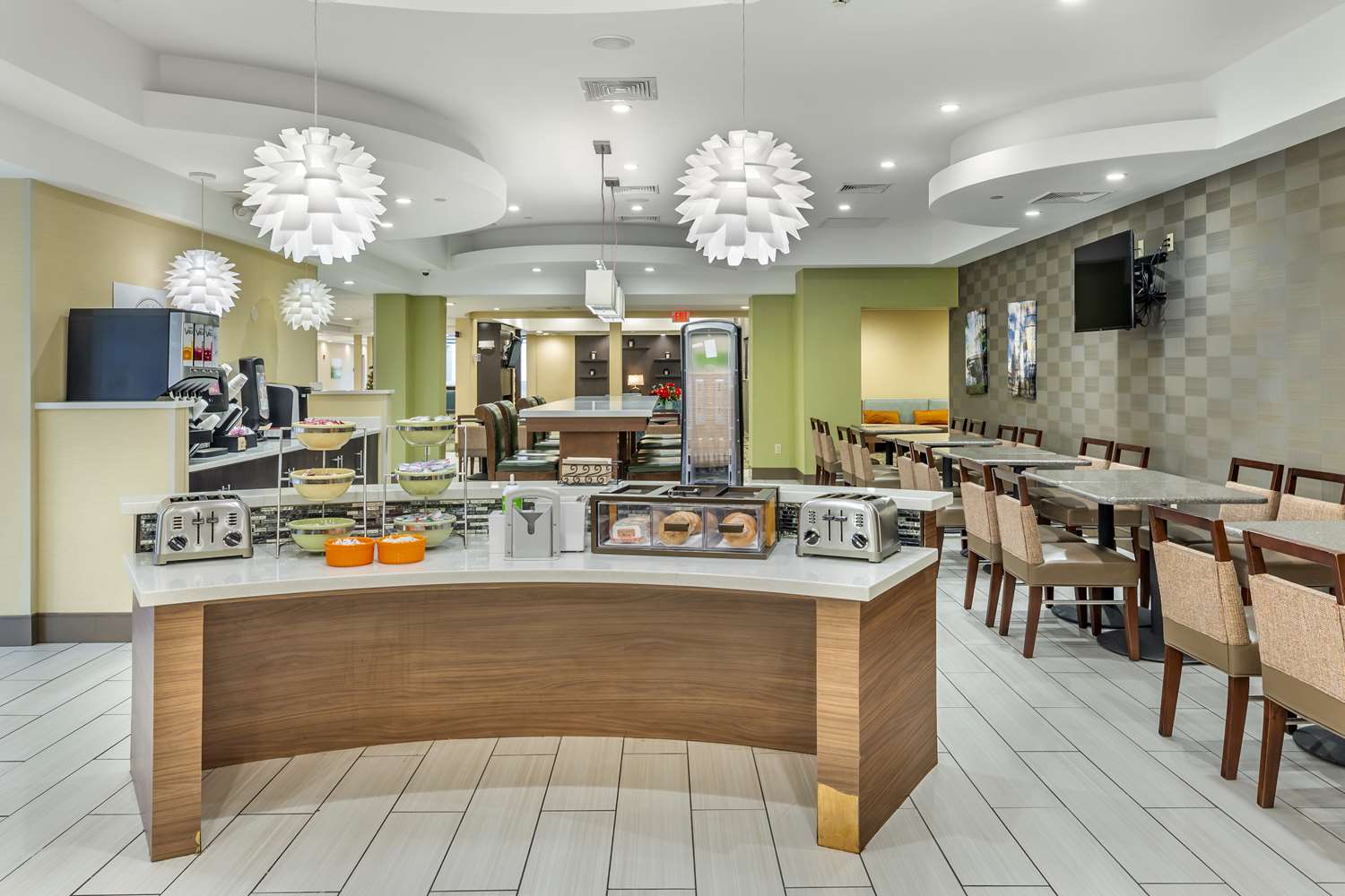 Best Western Plus New Englander 14/20