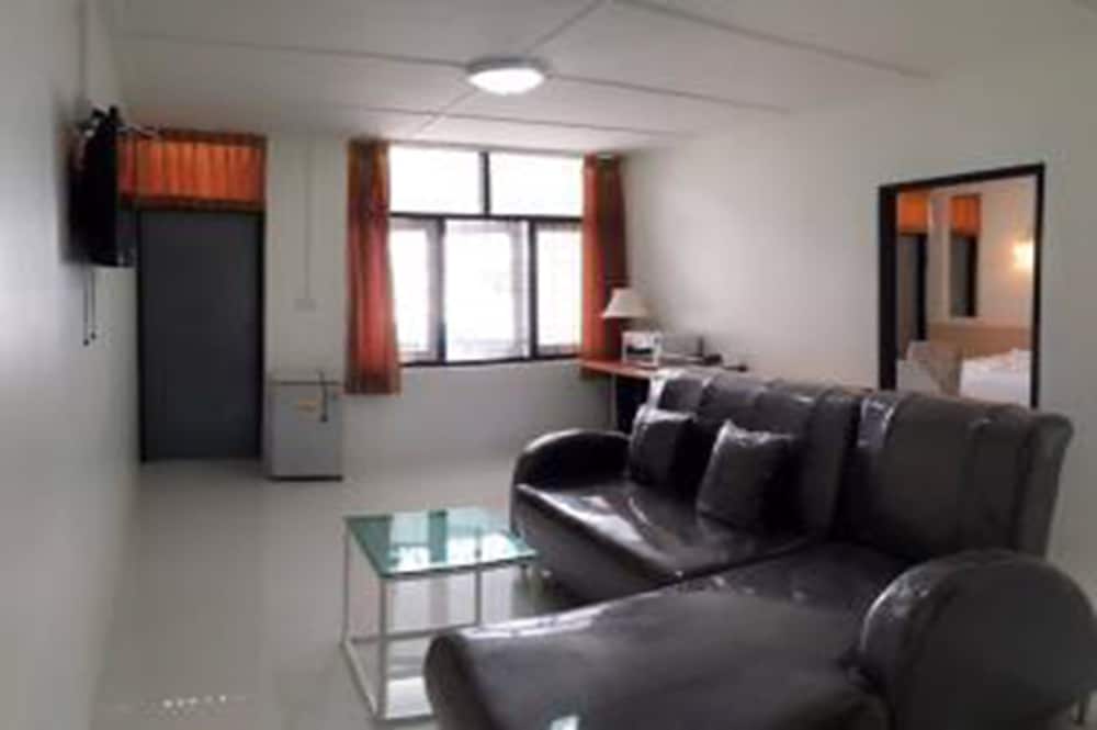 The Train Hotel Hatyai 59/67