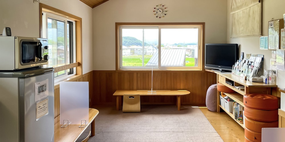 Lodge Orange Cabin 44/63