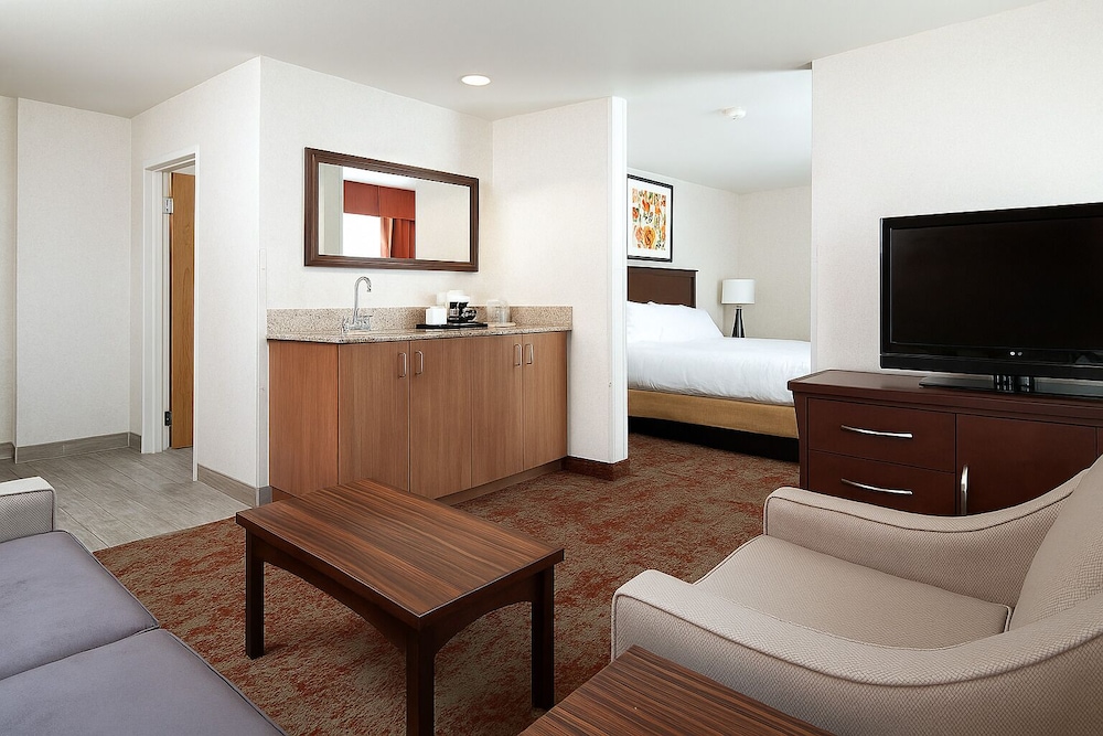 Crystal Inn Hotel & Suites Salt Lake City 13/65