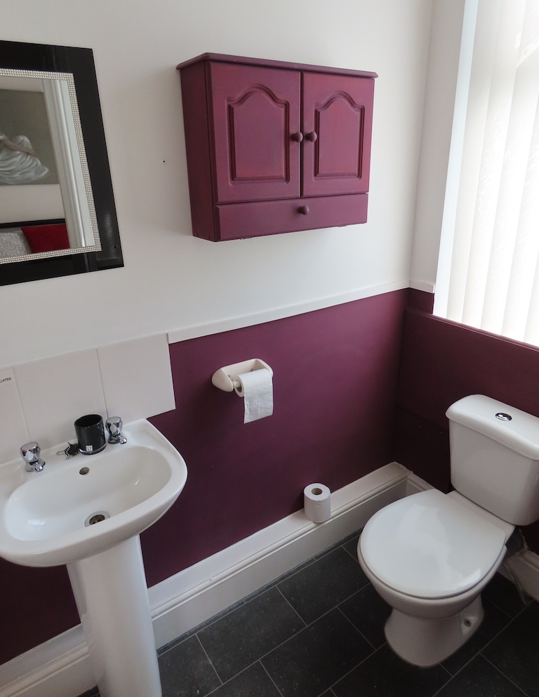 Willin House Hotel 54/60