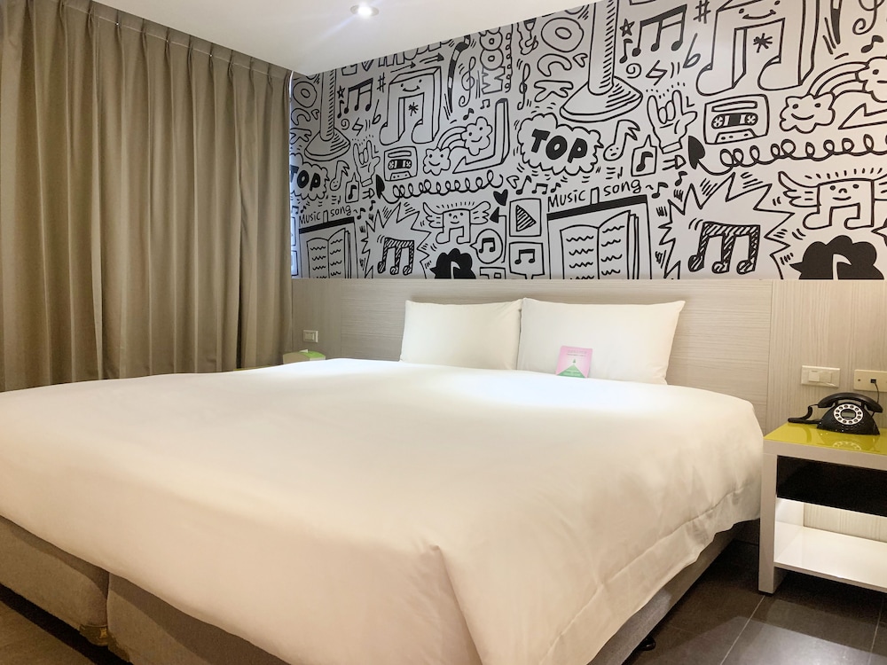 SUPERIOR, DOUBLE BED