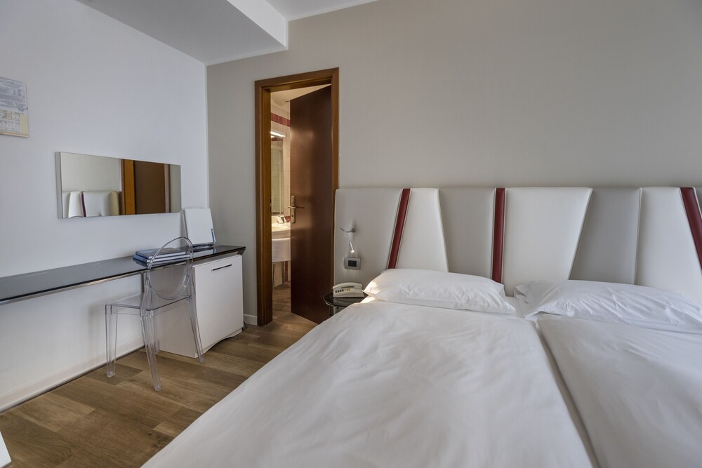 SUPERIOR, DOUBLE OR TWIN BED, BALCONY
