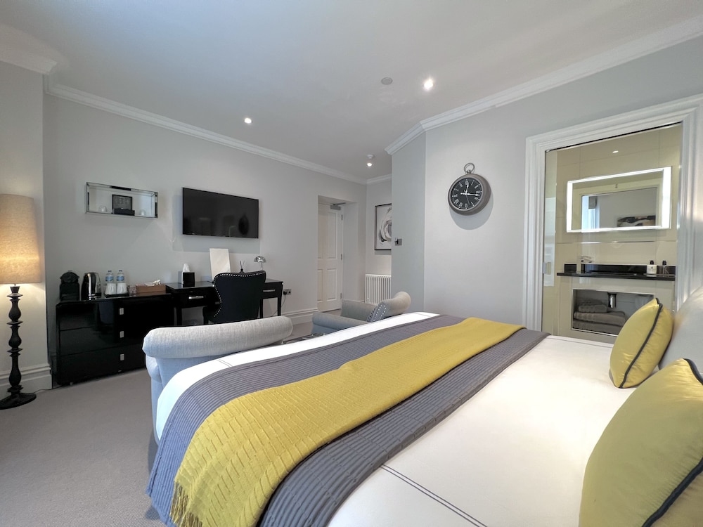 Tavistock House Hotel 13/38