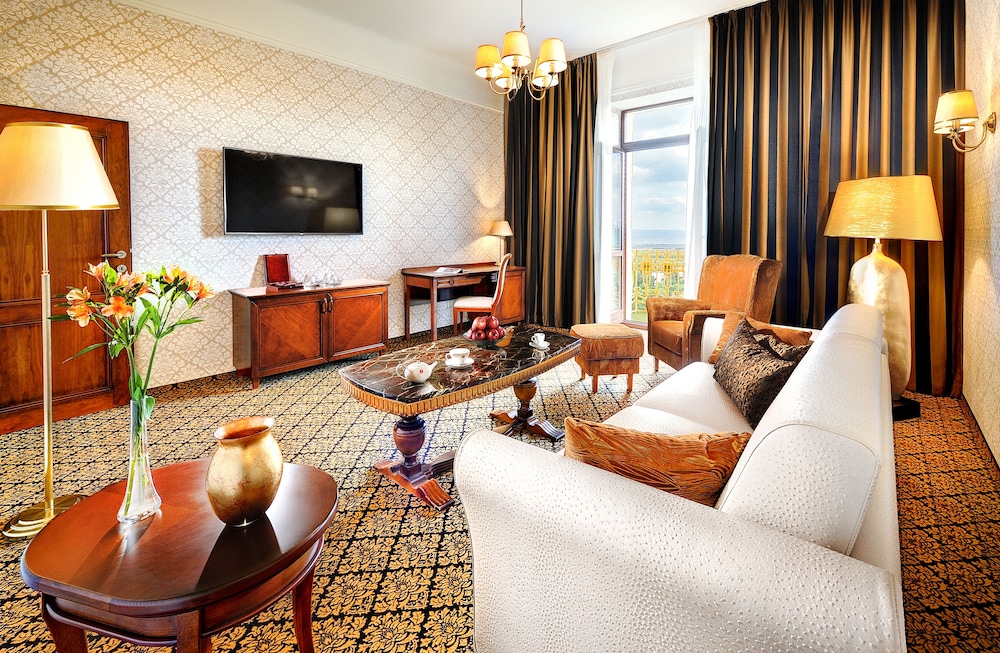 Grandhotel Praha 18/32