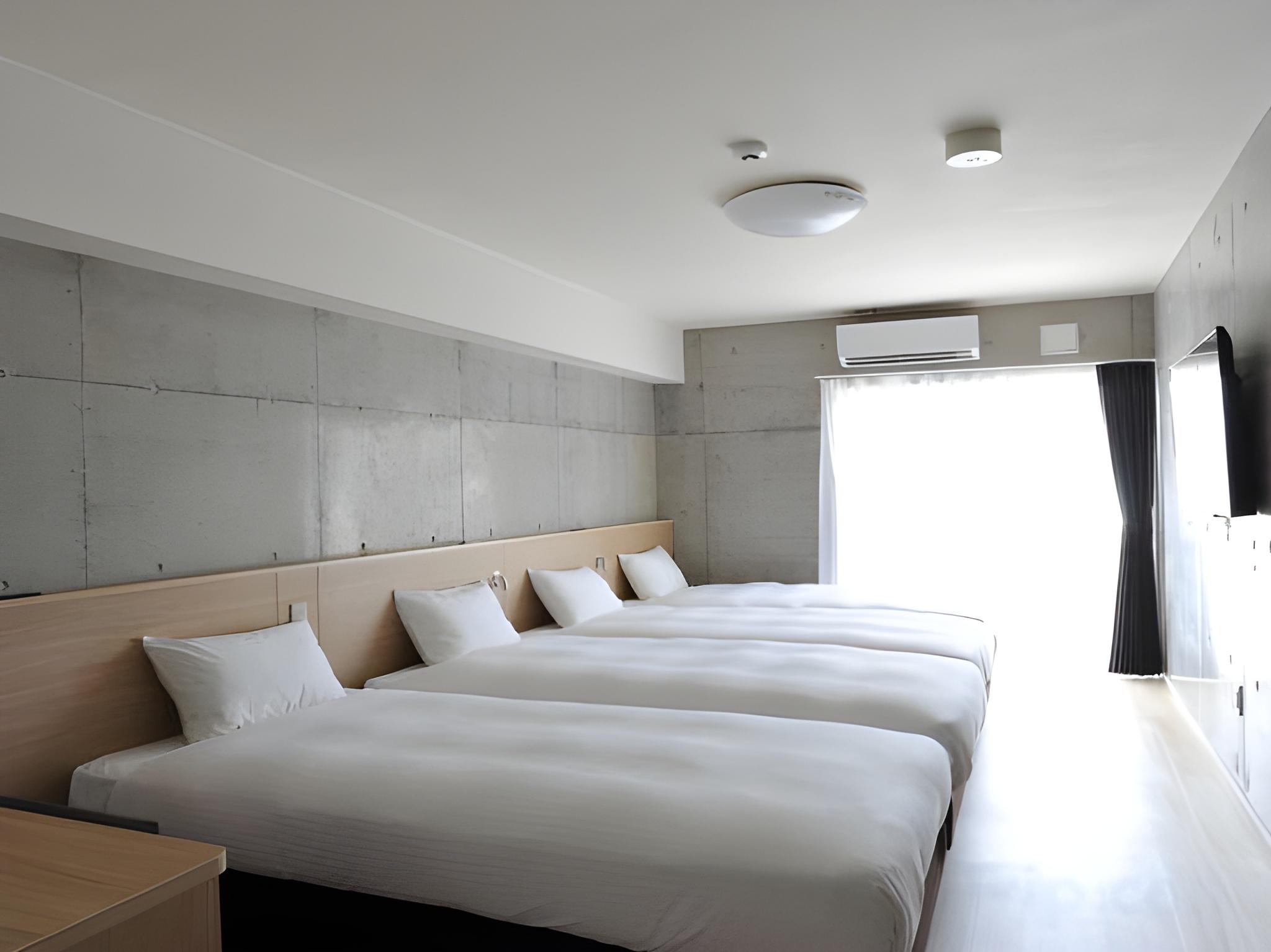 Room, Quadruple, Single Bed