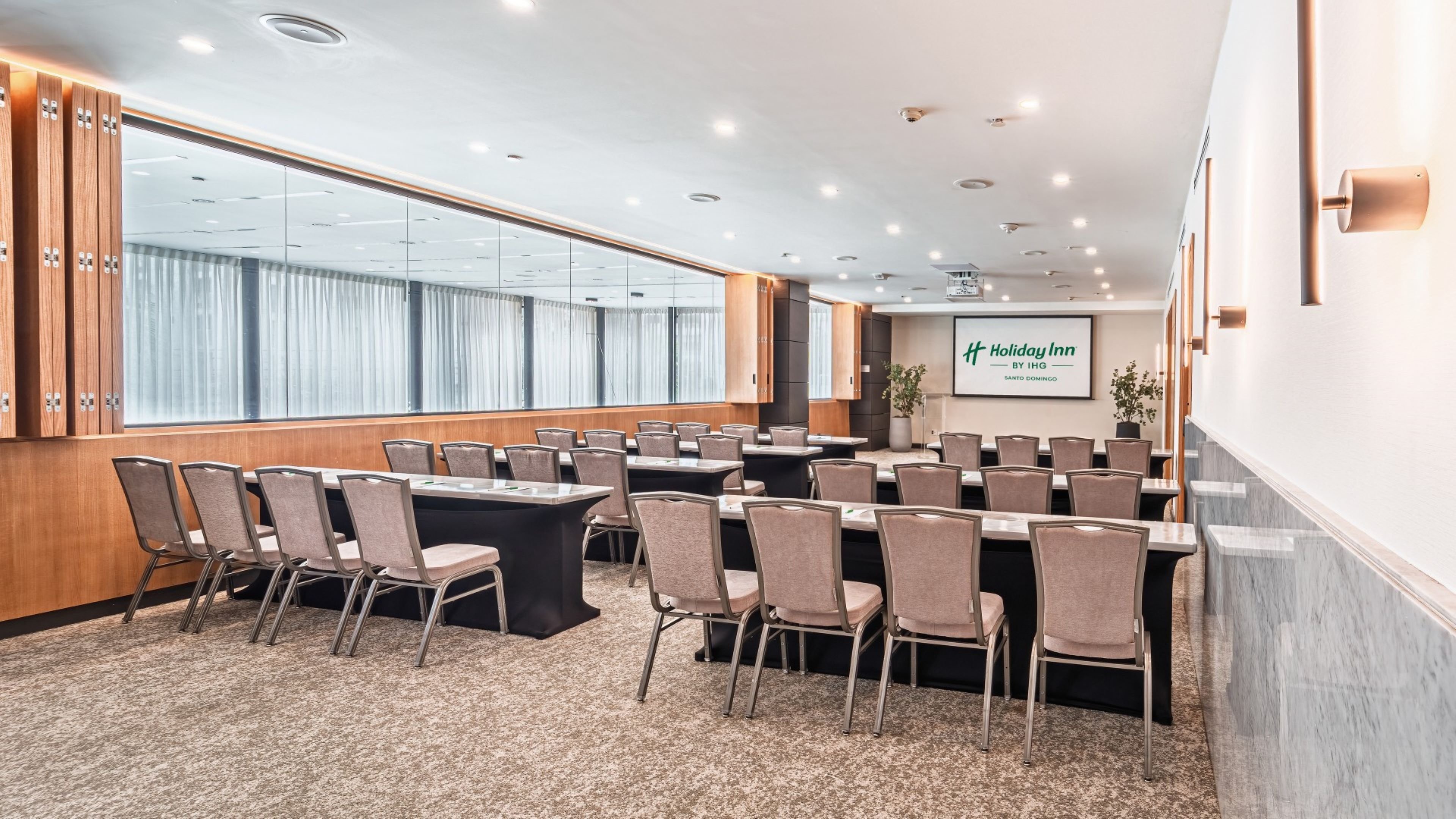 Holiday Inn Santo Domingo 31/36