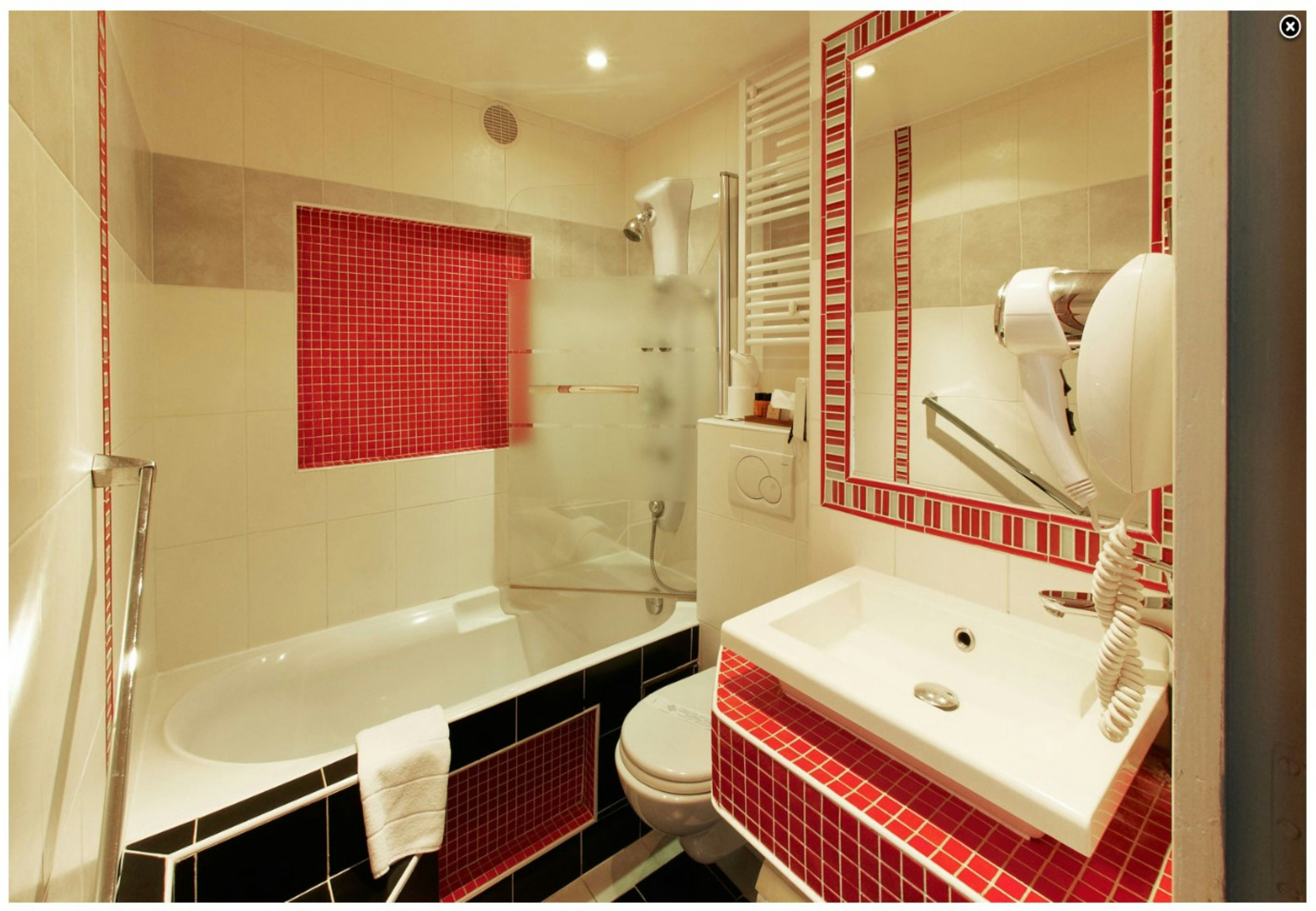 Hotel Poussin 55/58